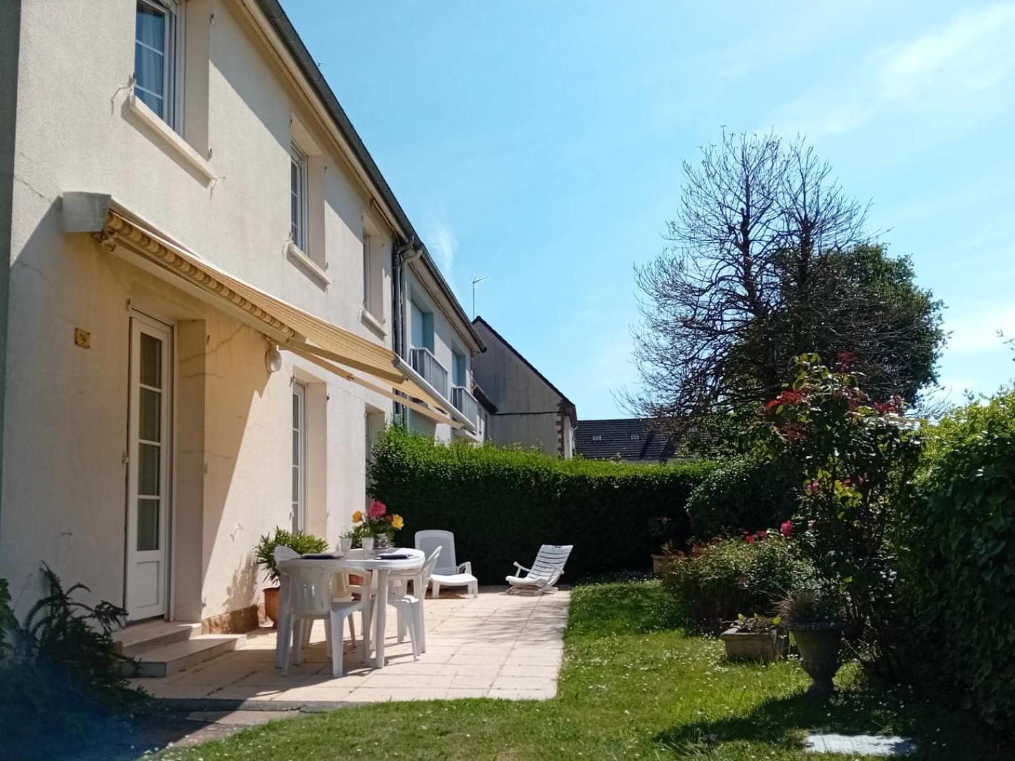 Maison De Charme Proche Centre Ville Avranches Exterior foto